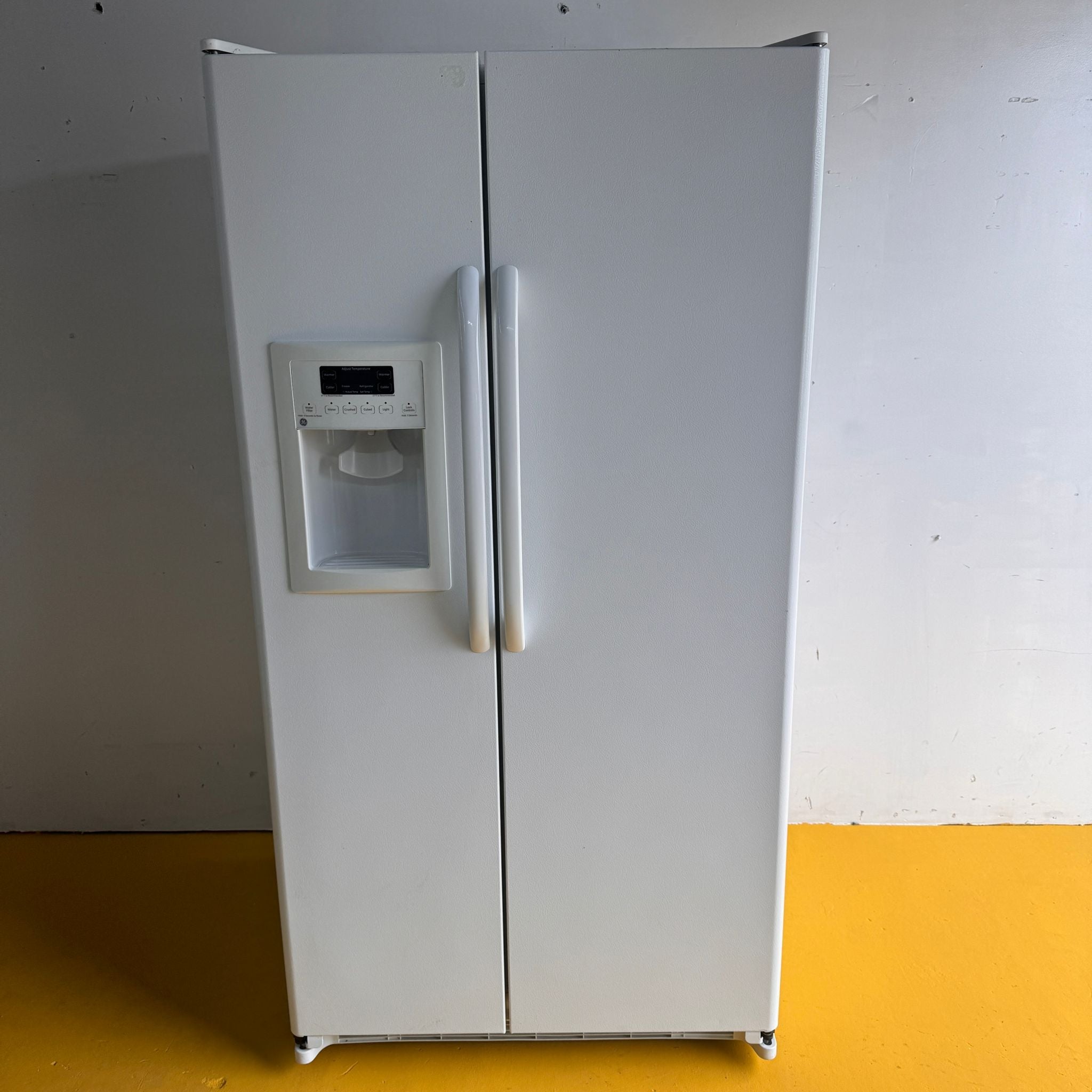 GE-Side-by-Side-Refrigerator GE-Side-by-Side-Refrigerator